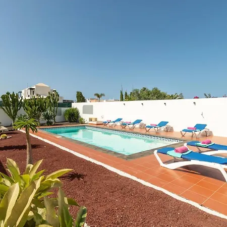 וילה Tropical By *