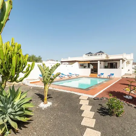Tropical By Vila *